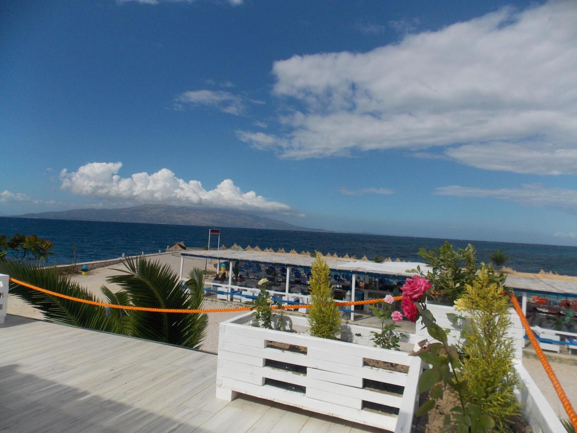Sunset Suites Sarandë Exterior foto