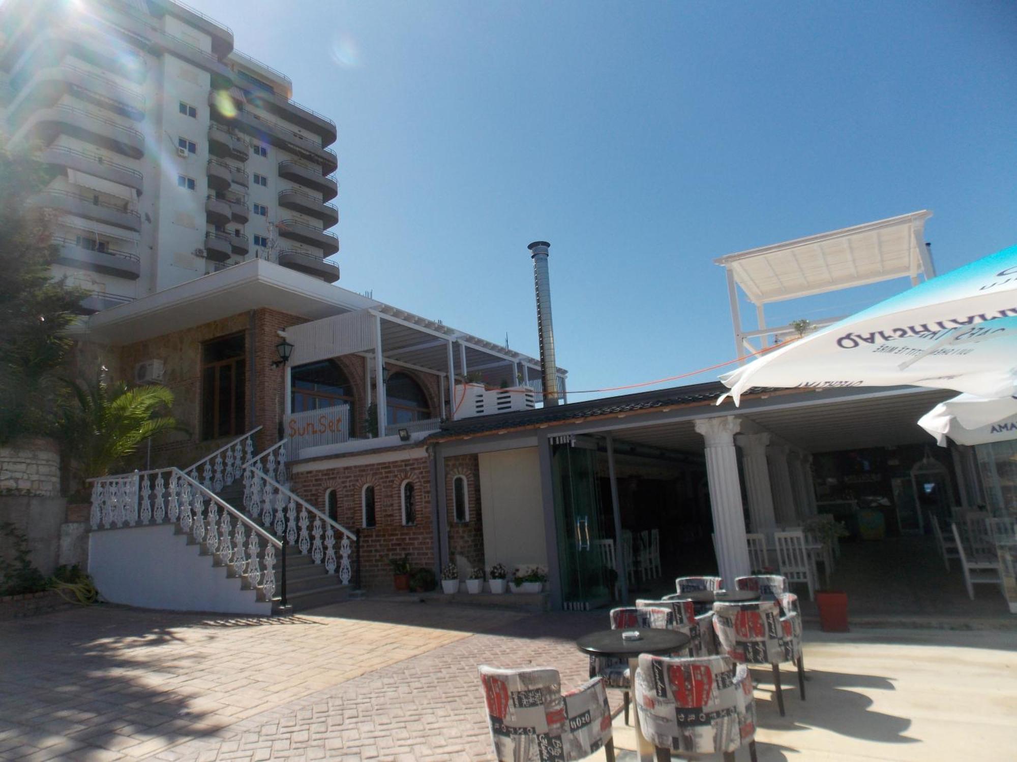 Sunset Suites Sarandë Exterior foto