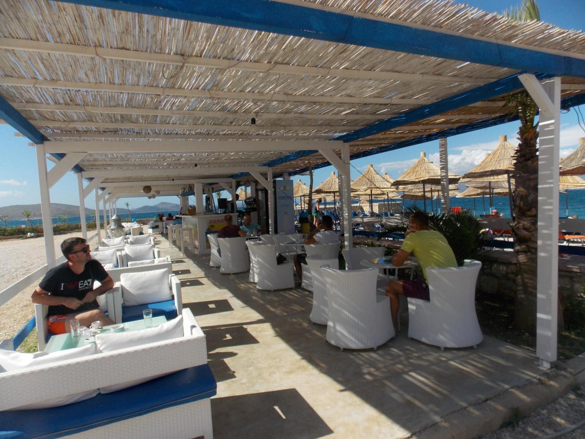 Sunset Suites Sarandë Exterior foto